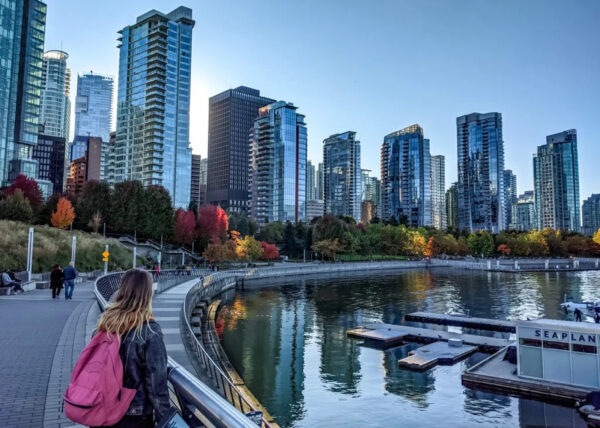 VANCOUVER SURREY SCHOOLS - CANADA