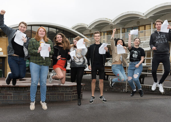 SOUTH DOWNS COLLEGE - WATERLOOVILLE (UK)